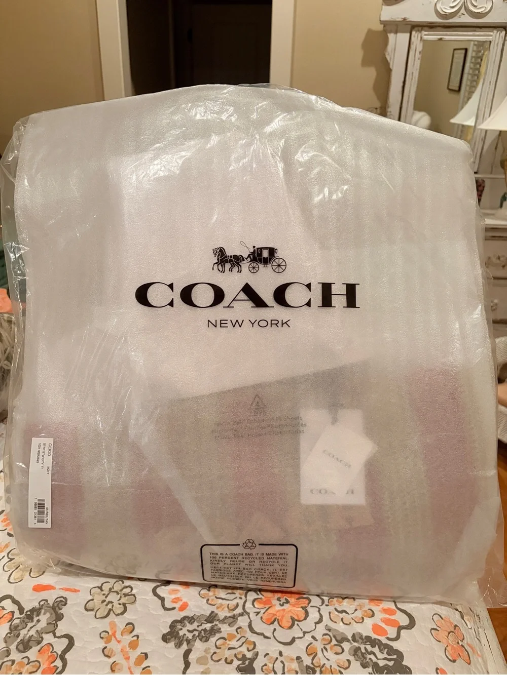 NWT COACH THE CITY TOTE BAG RED/TAN Striped Straw Tote Leather Logo, Handles.